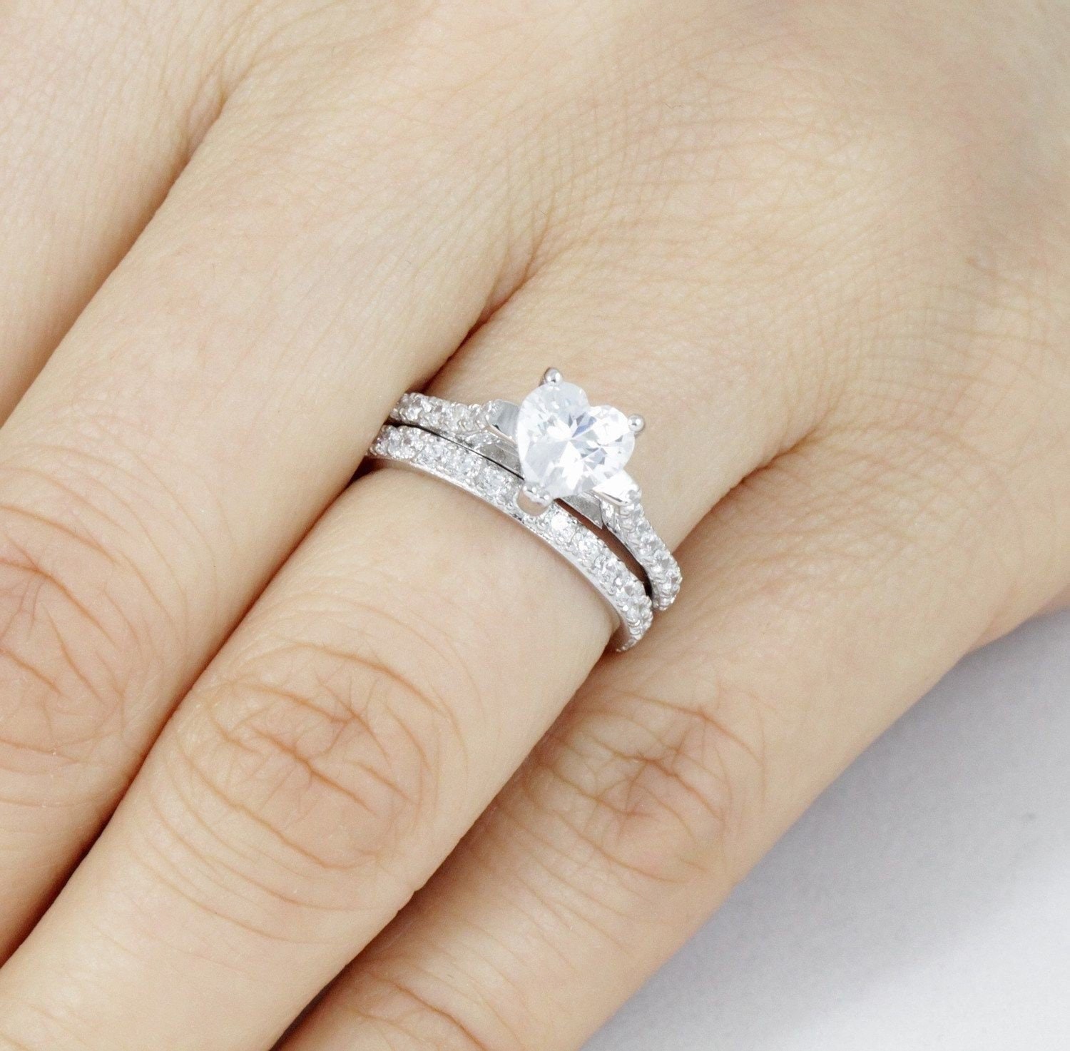 925 Sterling Silver Womens Wedding AAA CZ Stone Engagement Bridal Ring Thin Band 925 Sterling Silver Womens Wedding AAA CZ Stone Engagement Bridal Ring Thin Band