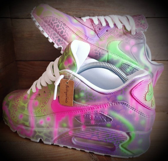 Nike Air Max 90/Custom Painted/Pink 