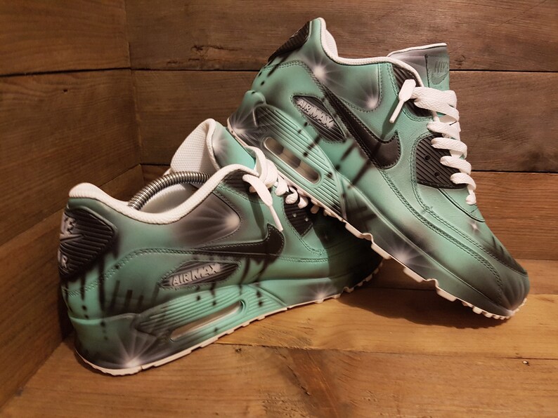 nike track paint