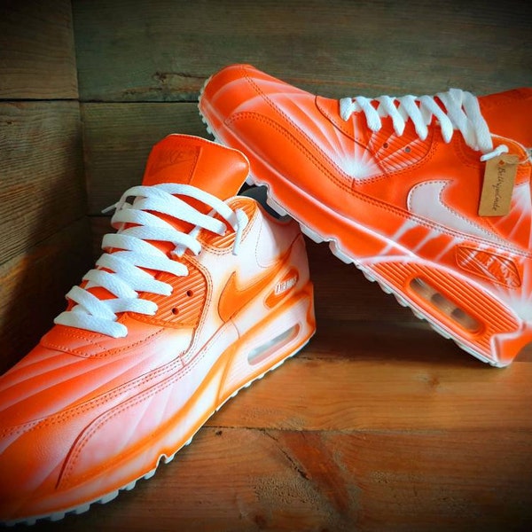 airbrushed nike shoes