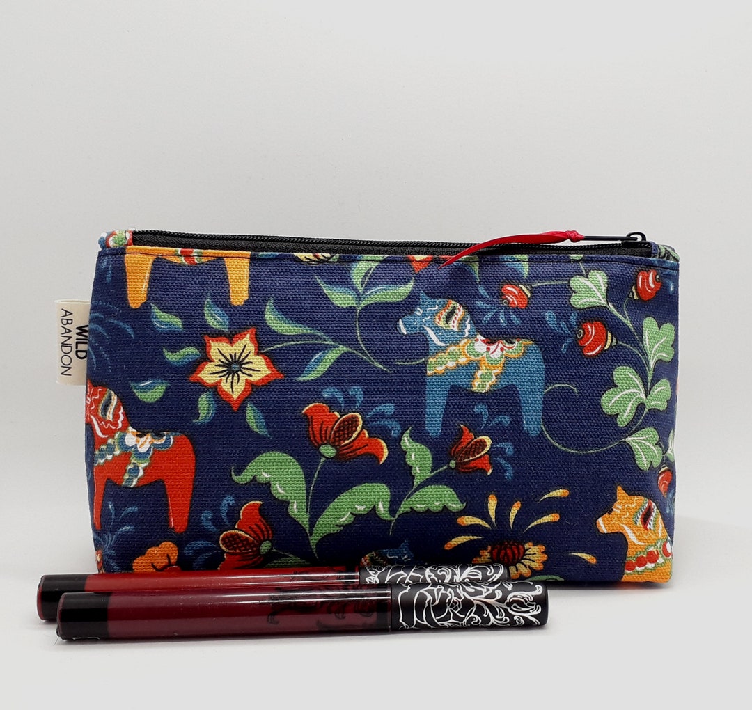 Dala Horse Blue Zip Pouch Cute Swedish Travel Gift Cosmetics Tampon Case Large Makeup Bag