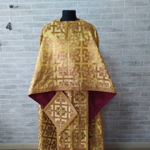 Greek style vestment - Greek vestment in brocade - Priest vestment - Clothes for priests - Liturgical vestments - Liturgical garments