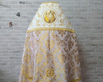 White Russian style vestments in brocade - Priest vestments - Clothes for priests - Liturgical vestments - Liturgical garments