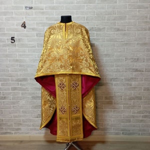 Greek style priest vestment - Greek vestment in brocade - Priest vestment - Clothes for priests - Liturgical vestments - Liturgical garments