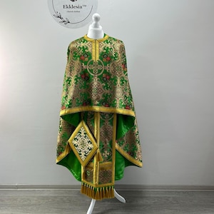 Greek vestment in brocade - Priest vestment - Clothes for priests - Liturgical vestments - Liturgical garments
