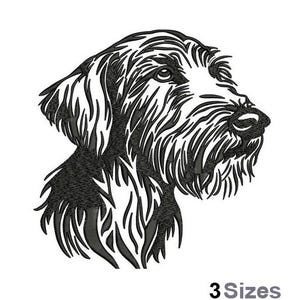 以下が含まれることがあります： プロファイルされた犬の頭の白黒線画。犬は粗いコートと詳細でテクスチャ加工されたデザインを持っています。画像は白い背景に設定されています。「3 Sizes」というテキストが下にあります。