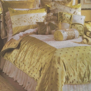 V7921 Vogue Decor - Sophisticated Bedroom: Duvet Cover and Bedskirt - Twin, Full, Queen, King, pillows and covers - uncut sewing pattern