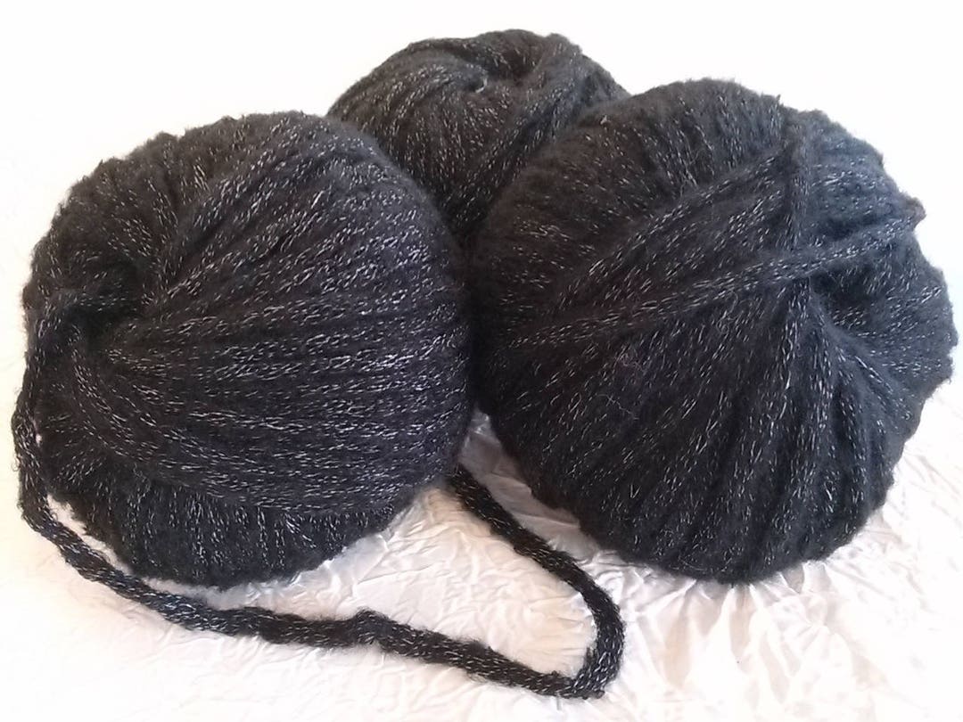 Fancy Knitting Wool in Black and Silver, Fancy Wool in Tubular Chain ...