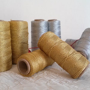 3 ply metallic twine, metallic twine spool, silver/gold twisted metallic twine, 3 ply, 1 mm, 65 m/125 m (71 yd/137 yd).