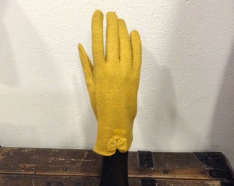 Mustard yellow fingerless gloves in wool, bow and matching yellow button, one size