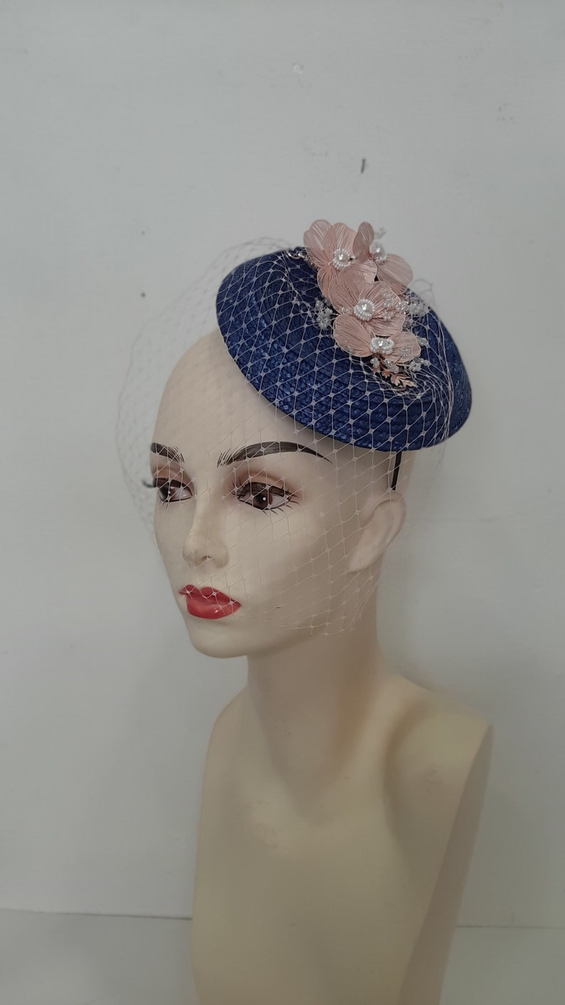 Retro fascinator wedding veil in midnight blue and pink, in sisal, Milady fleurs model, custom made item, custom made item image 3