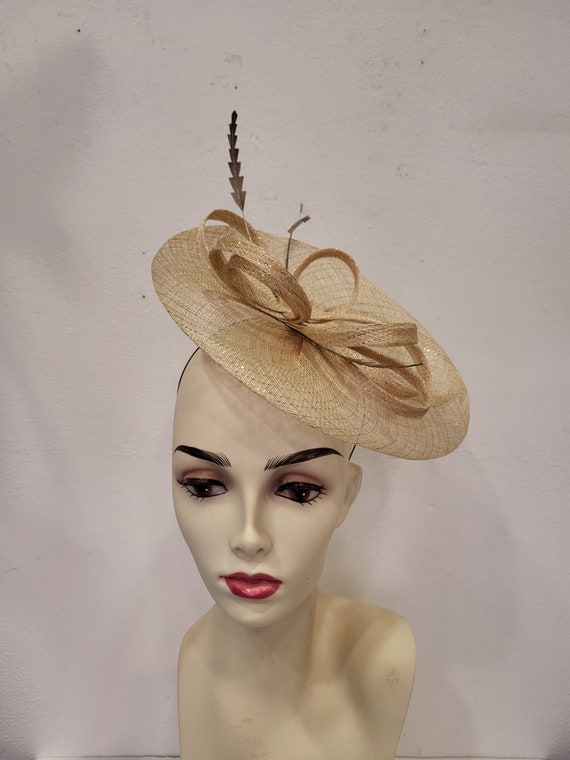 Chic Gold Straw Hat with Feather Detail Beach Shell | Western Cowboy Hat For Women Men Cowgirl Hat  main image 4