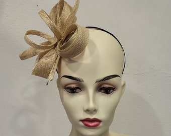 Chapeau bibi de mariage raffiné • Créations Chapeaux