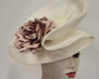 Off-white and dusty rose sisal wedding fascinator, "double inverted spiral" shape, custom-made item