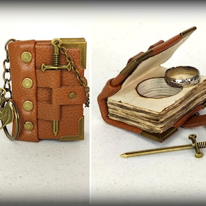 Buch Ringbox, Geheimfach Miniaturbuch, Fantasy Ringbox, Hohlbuch, Mini Leder Buch Schlüsselanhänger, Schneller Versand per Kurier