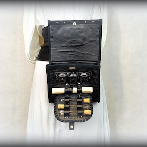 Alchemie Kasten, Elixiere, Hexenmeister, Alchemistentasche, Gürteltasche aus Leder, LARP LARP Tasche, Flaschenhalter, Schneller Versand per Kurier