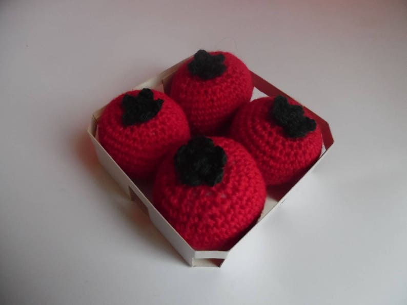 Crochet dinner tray of 4 tomatoes image 1