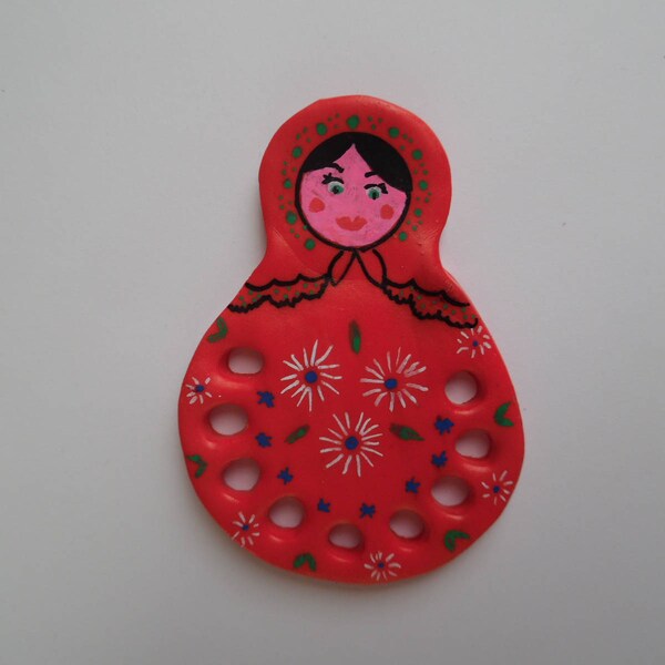 Tri fils, range fil pour broderie en fimo Poupee russe