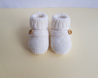 White knit baby slippers 0/3 months