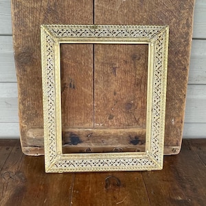 Vintage Ornate Picture Frame White and Gold Wall Decor