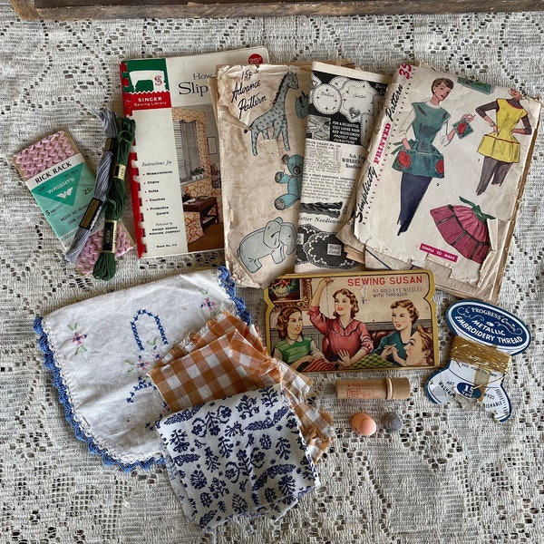 Vintage Sewing Lot Junk Drawer