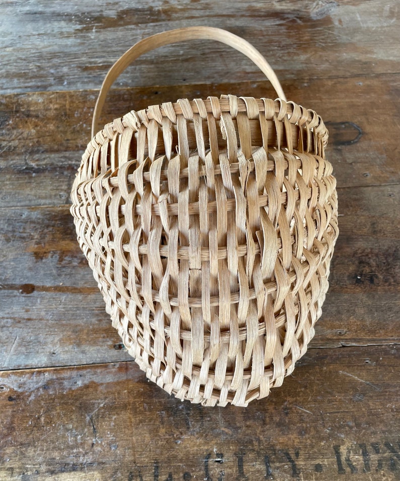 Vintage Wicker Wall Hanging Basket Primitive Decor Etsy