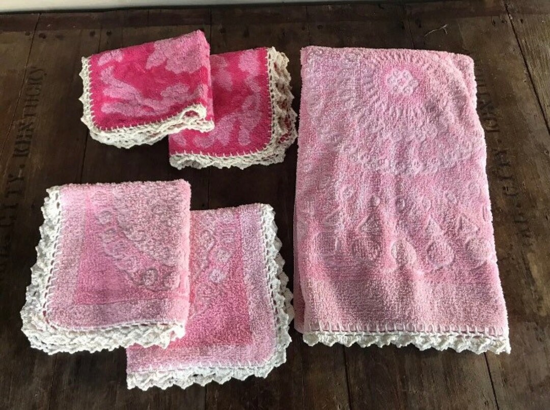 Vintage Bath Towel and Washcloths Set of 5 Stevens Fabrics Etsy
