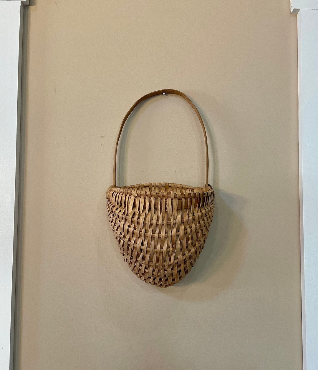 Vintage Wicker Wall Hanging Basket Primitive Decor Etsy