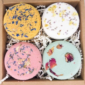 Variety Natural Bath Bombs Gift set, Gift under 35, Vegan Bath soak with petals, Flower Bath Fizzies, Gift for mom, sister, self care image 3
