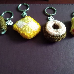 Knitted Liquorice Key rings, cake key rings, chick key ringsKnitted toys. image 10