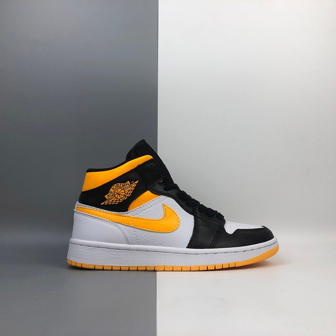 jordan 1 white orange black