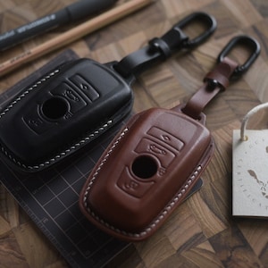 BMW Leather key case, remoted car key case, BMW leather key fob case, SmartKey Case, Gift for BMW drivers