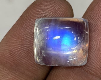 Rainbow Moonstone 8A High Quality Amazing Blue Flash Fire Nice Rainbow Rare Quality cabochon size - 13x14.50 mm Height - 8.8 mm 14.30 Ct.