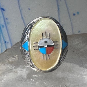 Zuni-ring Turquoise Sun Face MOP koraal bandmaat 11,25 sterlingzilver dames heren