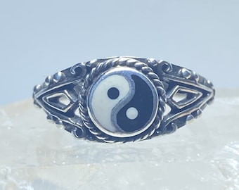 Yin Yang anillo pinky banda plata de ley mujeres talla 4.25