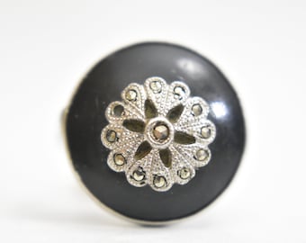 Dome ring onyx  Size 6.25 marcasite mourning  women band sterling silver