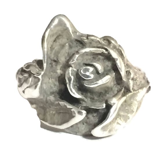 Vintage Sterling Silver Rose Ring - Size 5 Flower Band View 2