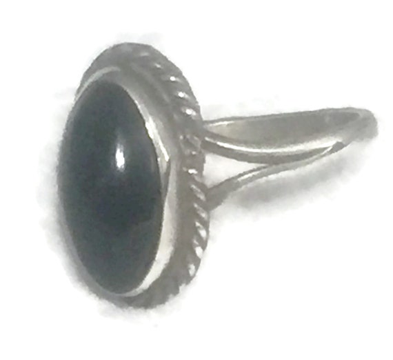 Vintage Onyx Ring Size 5 Plus Long Onyx Ring Girl… - image 10