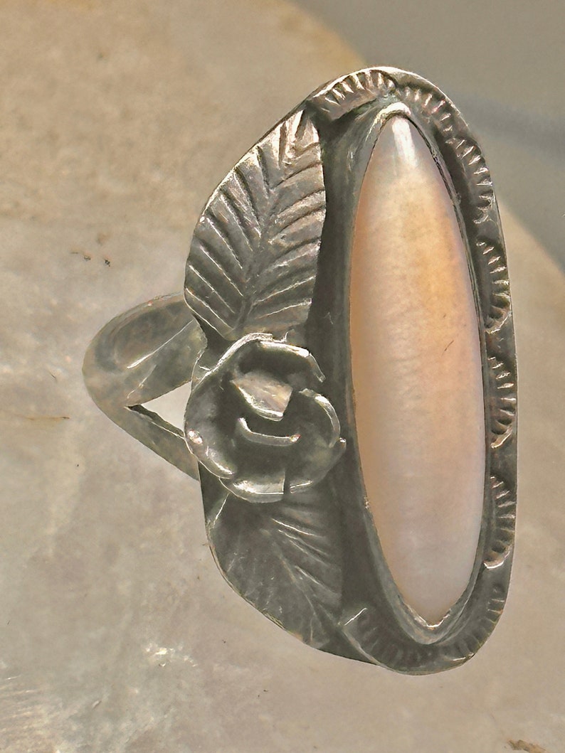 Long Mother of Pearl ring Navajo feather size 5.50 sterling silver women