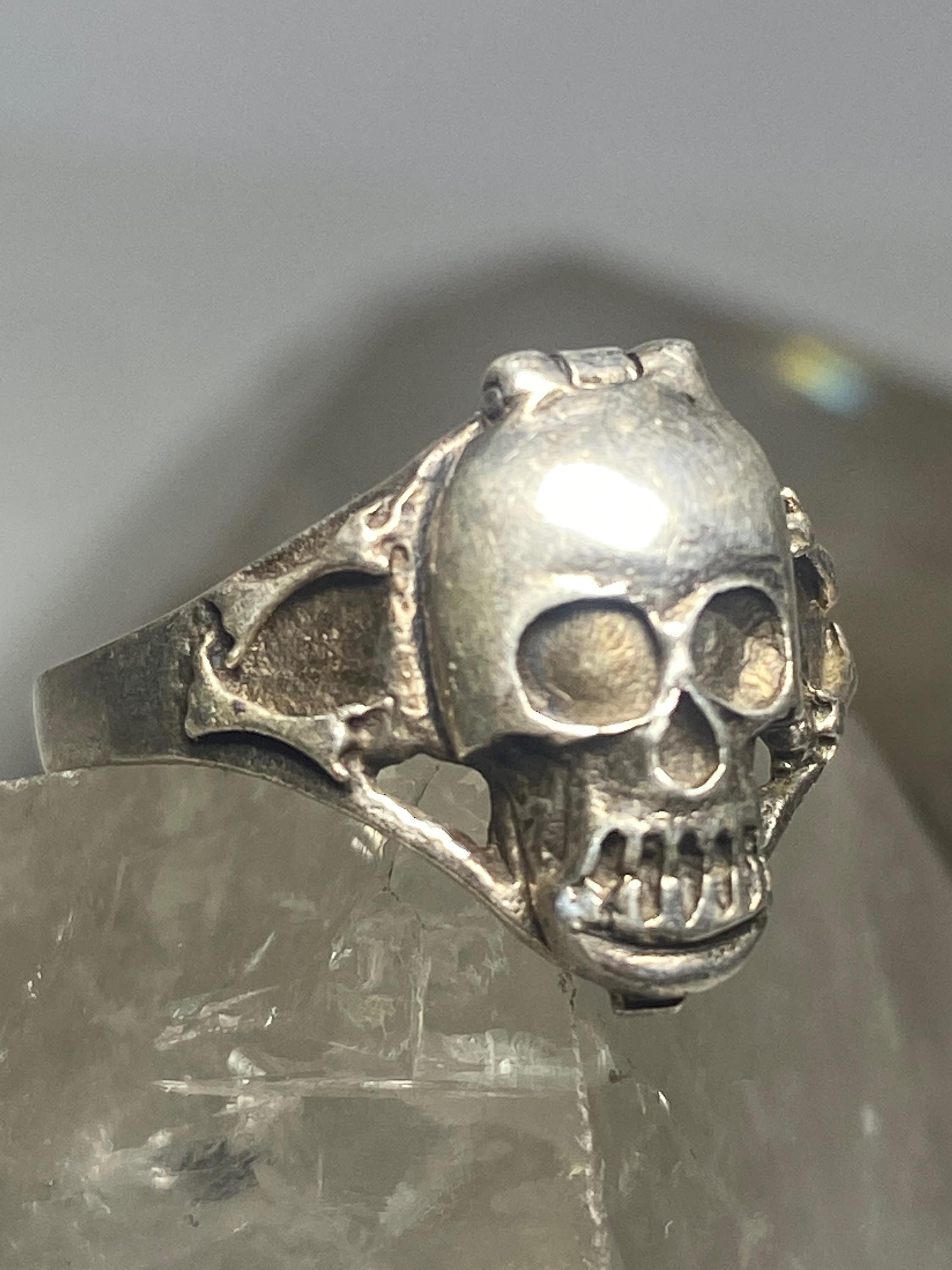 Secret Compartment Skull Ring Poison Ring Men's Women's Secret Stash Ring 