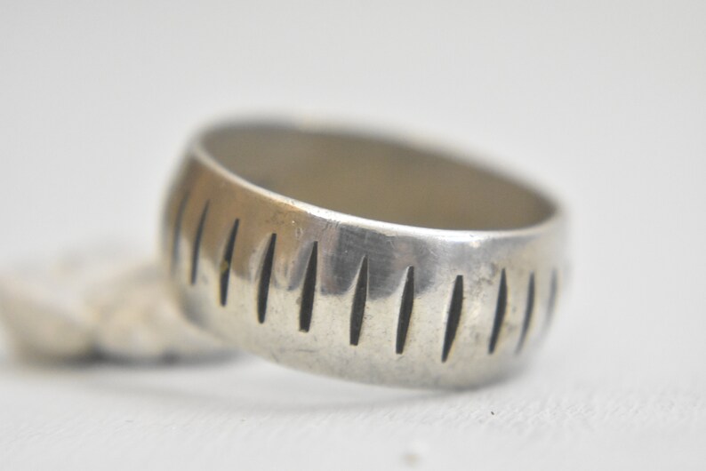 Wedding ring geometric thumb band sterling silver men Mexico Size 12.75