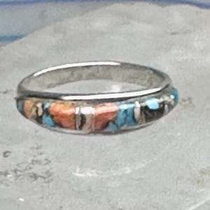 Anillo vintage de plata de ley con mosaico de turquesa y ostra espinosa, talla 8, 2,4 g, plata 925.