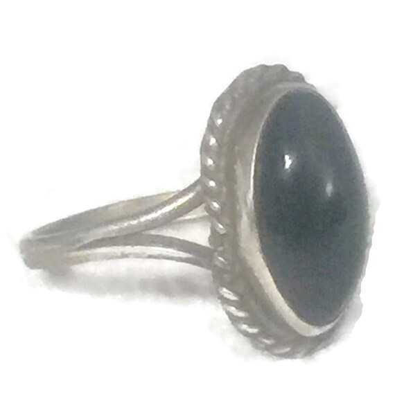 Vintage Onyx Ring Size 5 Plus Long Onyx Ring Girl… - image 4