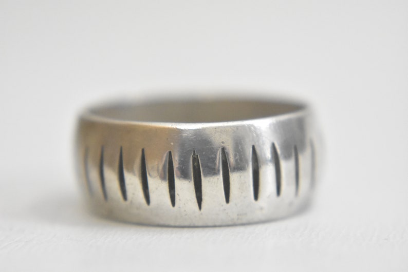 Wedding ring geometric thumb band sterling silver men Mexico Size 12.75
