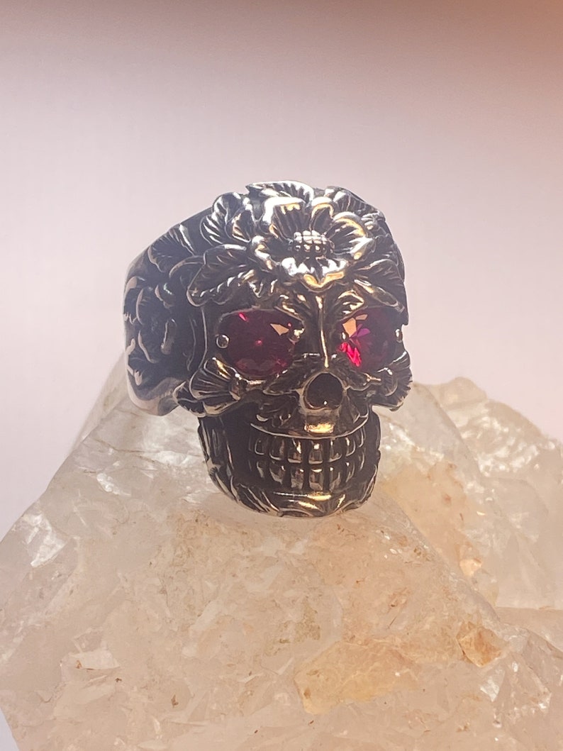 Skull Ring Floral Day of the Dead Red Eyes Band Sterling - Etsy