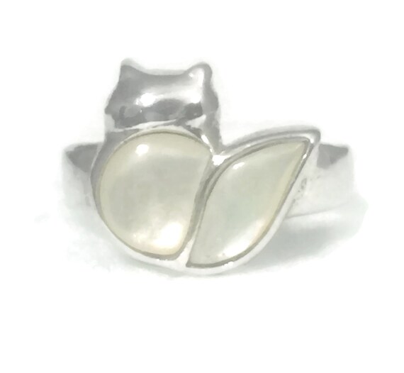 Vintage Sterling Silver Squirrel Ring with Mother… - image 8