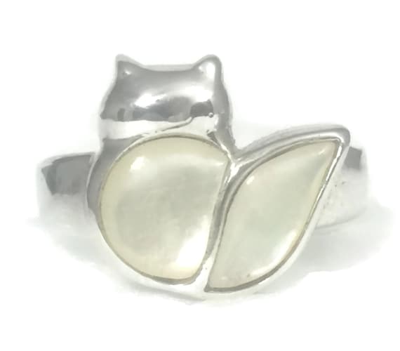 Vintage Sterling Silver Squirrel Ring with Mother… - image 1