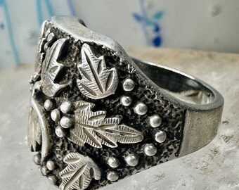 Black Hills Gold Ring Wheeler Leaves Size 8.50 Sterling