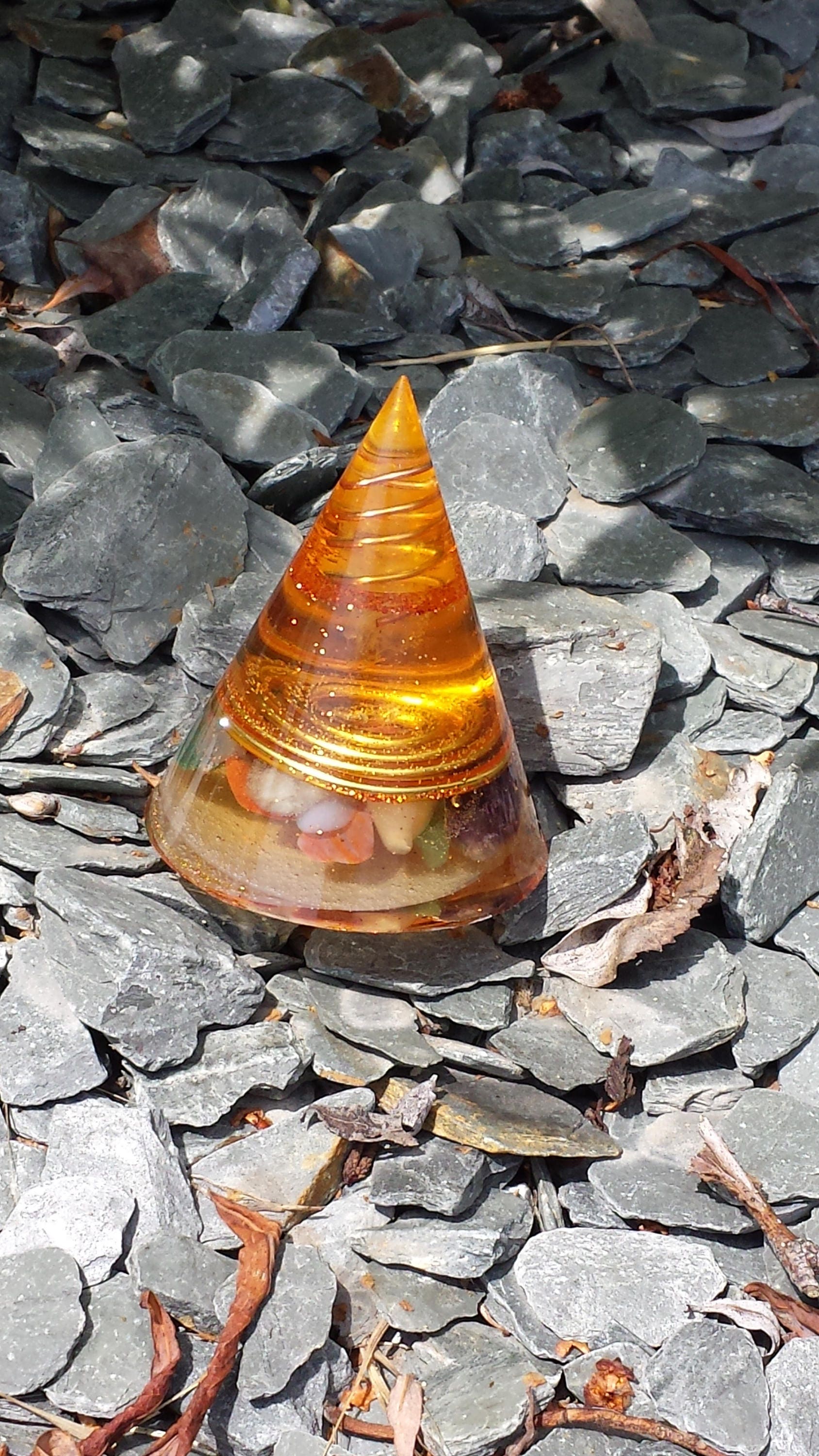 Orgonite Cône Jaune