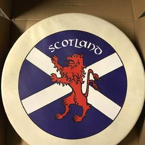 Waltons 18&quot; Bodhran with Tipper - Scots Flag  Design
